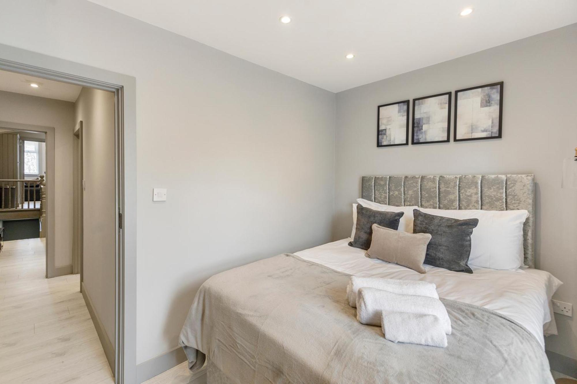 Wembley Luxury 3 Bedroom Londres Extérieur photo